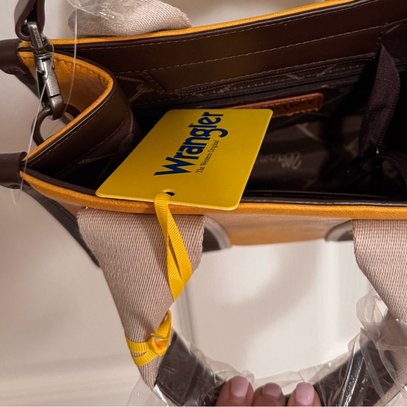 Wrangler Crossbody in Yellow and Brown - Picture 3 of 3